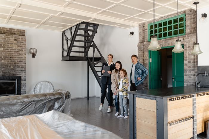 Faut-il envisager une rénovation complète ou partielle de votre logement ?